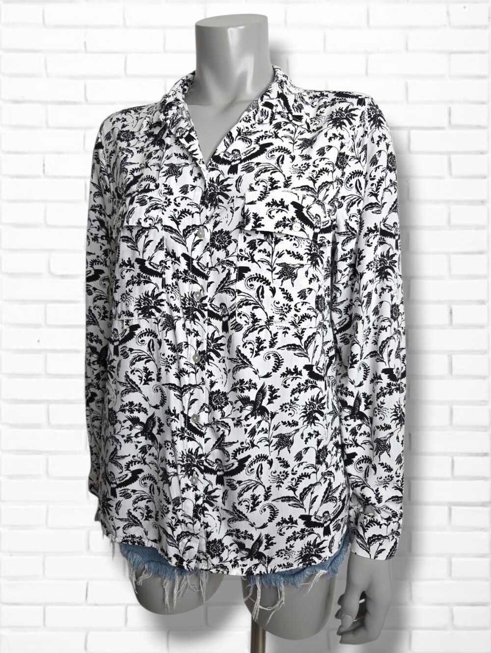Anthropologie Jane & Delancey Size M Monochrome Bird Pattern Blouse